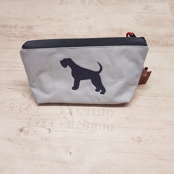 Mäppchen gepolstert mit Riesenschnauzer